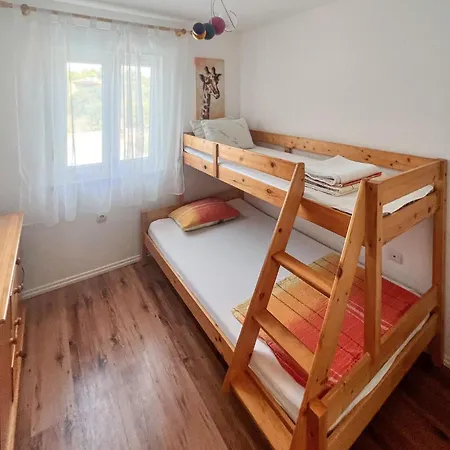 Apartment Stunning In Medulin