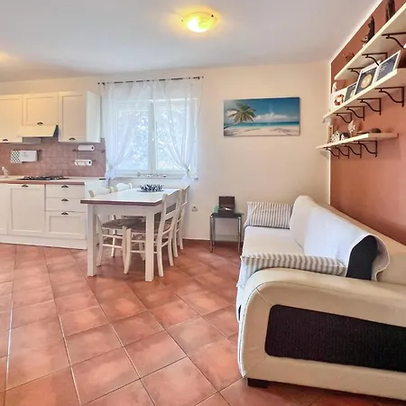 Apartment Stunning In *